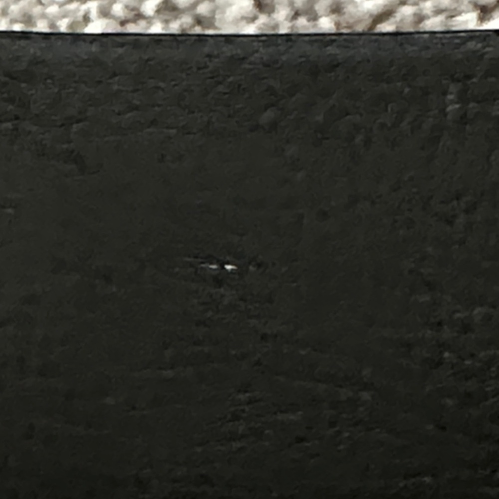 Guess Black Belt with Silver Lion Crest Buckle. Size 32 Inches. - Picture 11 of 11